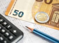 Φόροι: 8,5 στα 10 ευρώ πληρώνονται στην ώρα τους