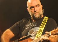 Καραβοκύρη σε Μπάμπη Στόκα: «Πόσοι άνθρωποι έκαναν σεξ την ώρα που άκουγαν τα τραγούδια σου» – Η επική ατάκα