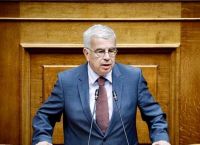 Σιμόπουλος: Απειλές από τη «Χρυσή Αυγή» επειδή ψήφισε τον νόμο για τον γάμο των ομόφυλων ζευγαριών
