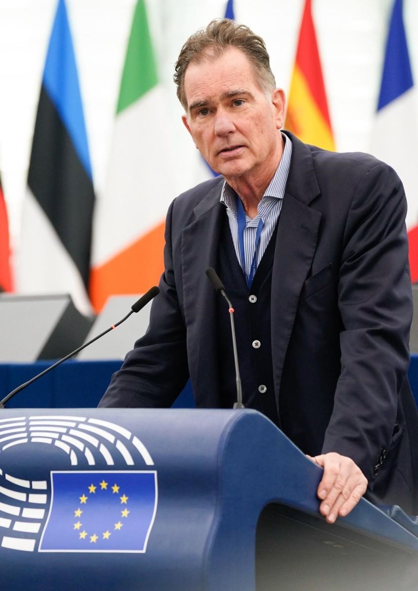 Νίκος Παπανδρέου: Είναι το μοναδικό στέλεχος αντιπολίτευσης που καταδίκασε την επίθεση στο λιμάνι της Οδησσού