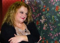 Ελένη Καστάνη: «Αν δεν έχει επίπτωση η απιστία στον γάμο, δεν με ενδιαφέρει» [vid]