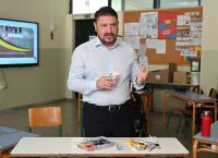 Pilot Robotics Programme Launched in 100 Primary Schools Across Athens Region