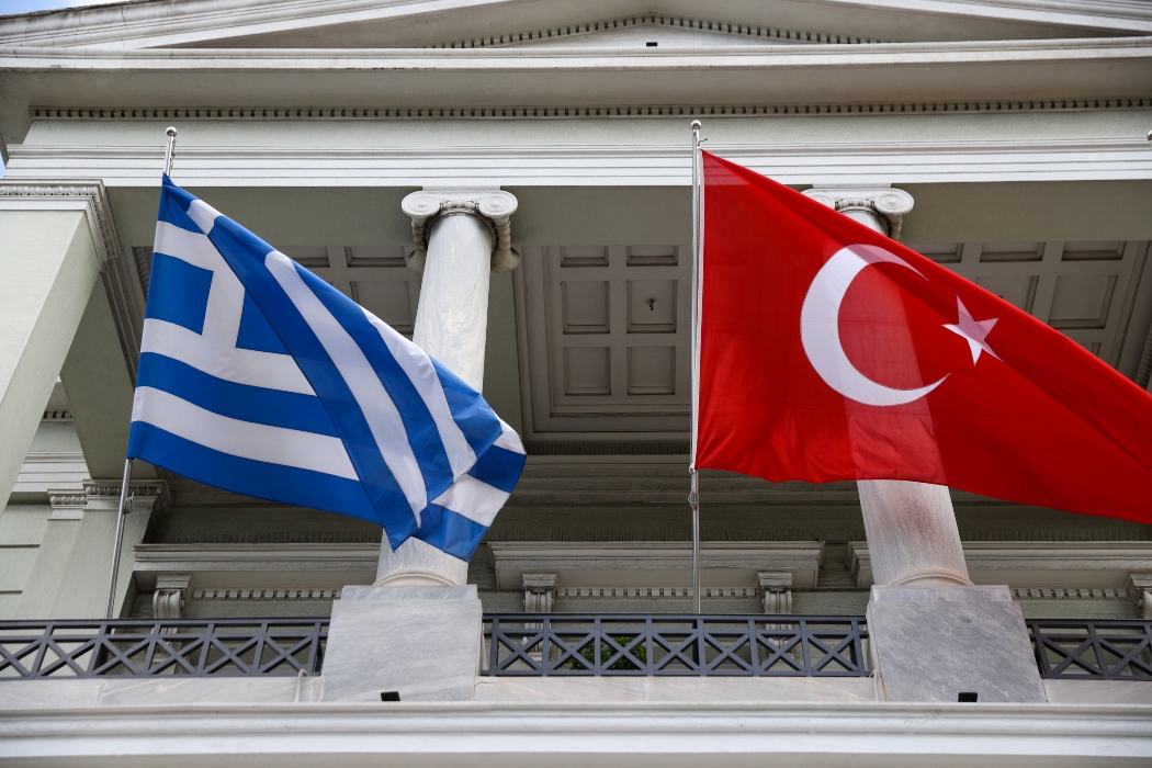Κοινή δήλωση Ελλάδας-Τουρκίας: Δέσμευση να αξιοποιηθεί η υπάρχουσα θετική ατμόσφαιρα