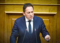 Πέτσας: Πολιτικό λάθος η πρόταση δυσπιστίας από ΠΑΣΟΚ-ΣΥΡΙΖΑ, ευκαιρία συσπείρωσης της Νέας Δημοκρατίας [vid]