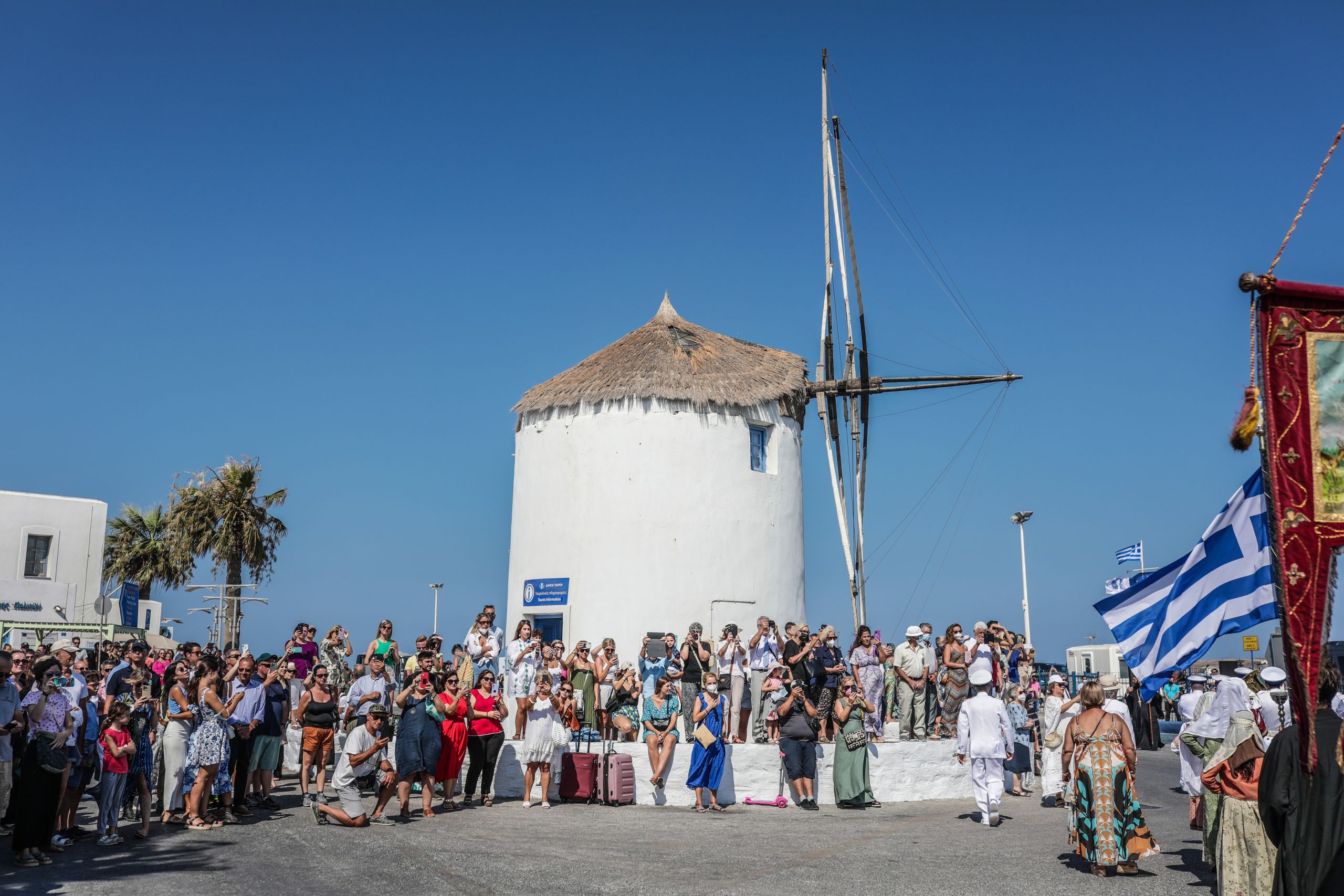 Τουρισμός για όλους: Ξεκινούν οι αιτήσεις – Δικαιούχοι και κριτήρια – Κουπόνι έως και 400 ευρώ