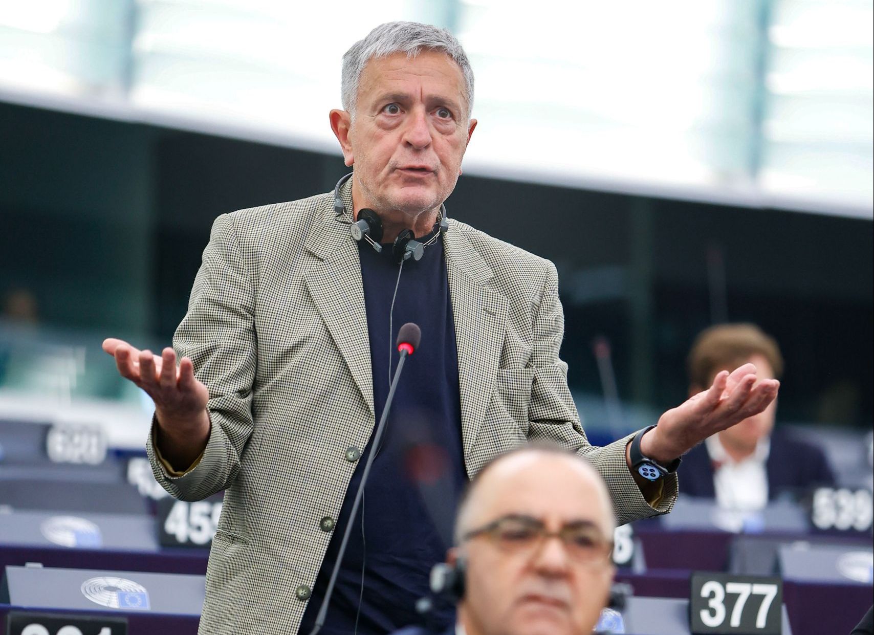 Ευρωκοινοβούλιο: Επιστολή Κούλογλου στην Μέτσολα για τα Τέμπη και τις υποκλοπές