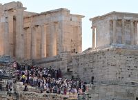CNN για Ελλάδα: Ο «ασθενής» της Ευρώπης θεραπεύτηκε, είναι πλέον χώρα – πρότυπο για την ΕΕ