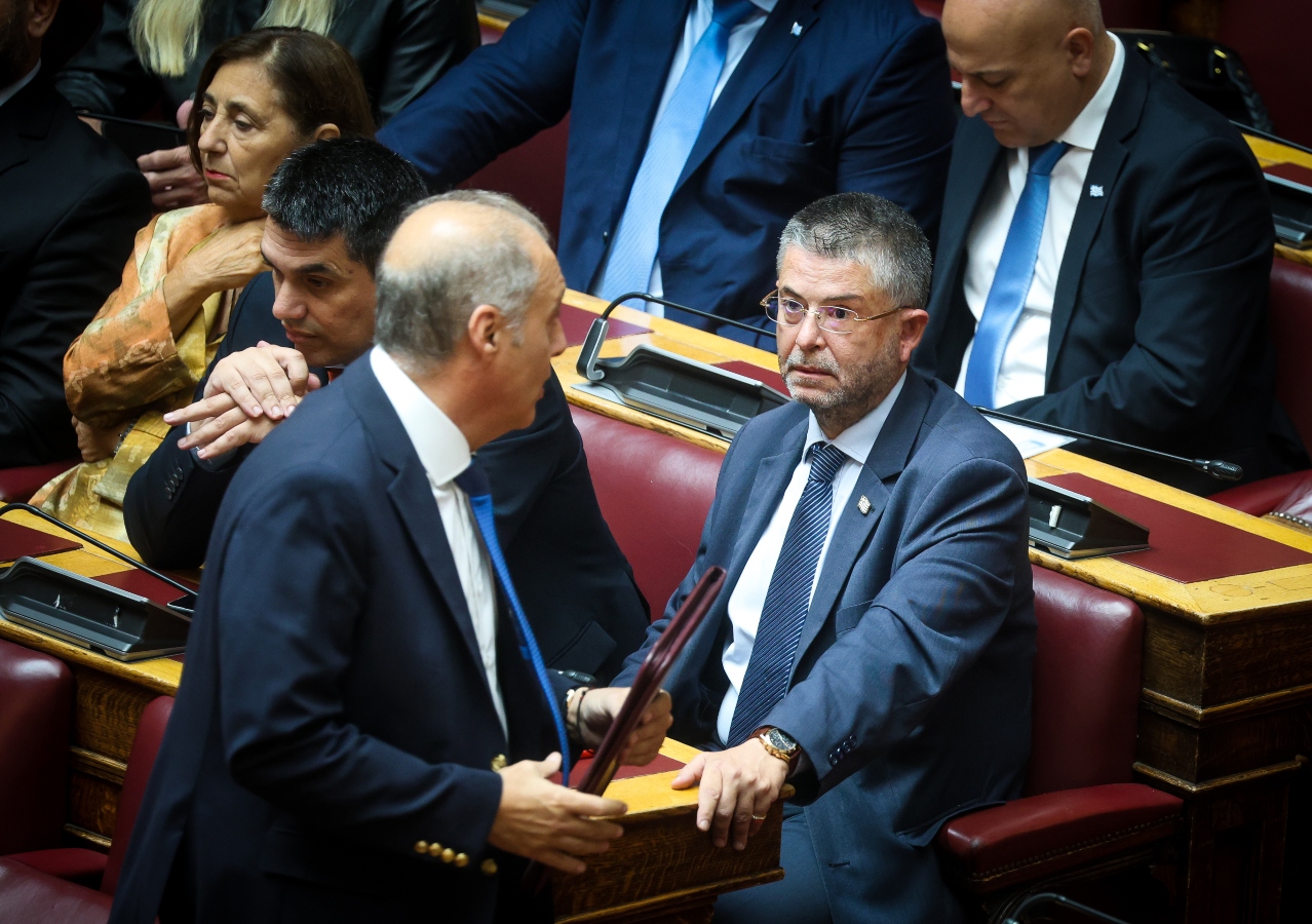 Ελληνική Λύση: «Τριγμοί» στις σχέσεις Βελόπουλου και Σαράκη – Οι αιχμές του βουλευτή