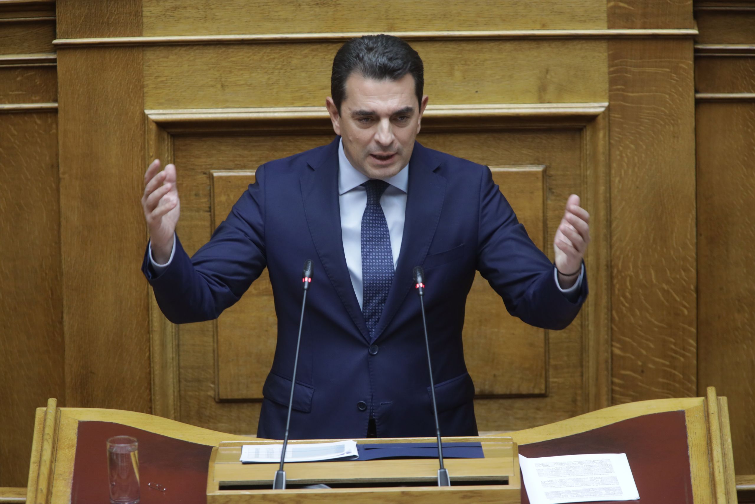 Σκρέκας: «Μέχρι τώρα η Ελλάδα έχει πάρει τα πιο δραστικά μέτρα κατά της ακρίβειας» [vid]