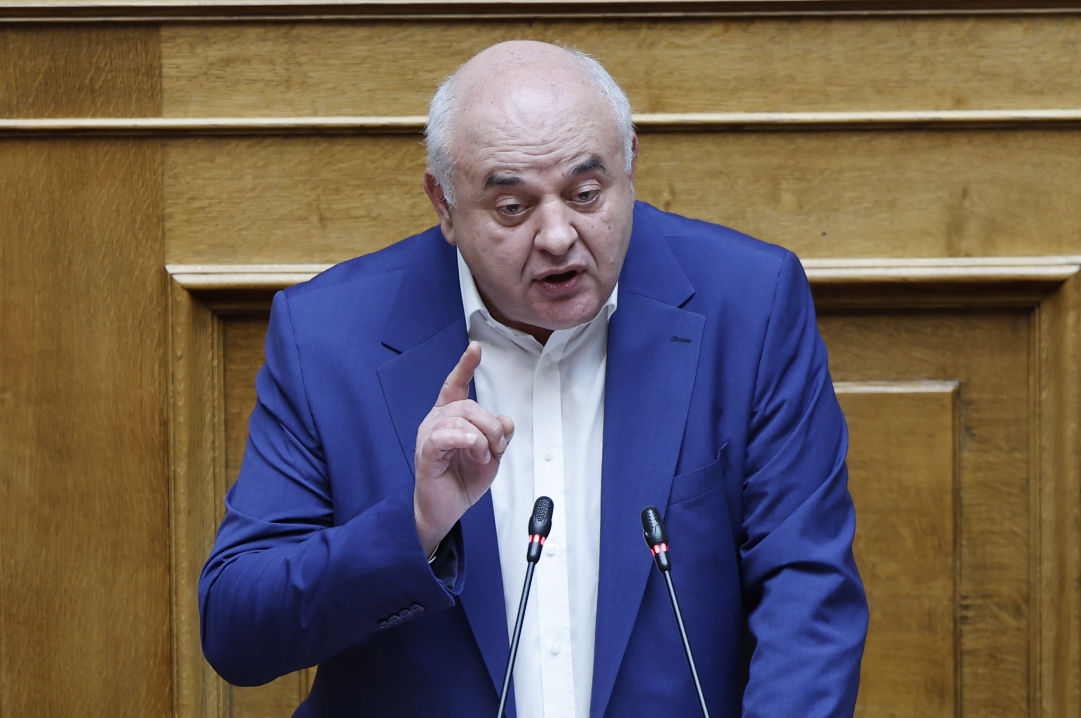 Καραθανασόπουλος (ΚΚΕ): ΣΥΡΙΖΑ και ΠΑΣΟΚ δεν ήθελαν αναθεώρηση του άρθρου 86 [vid]