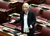 Μάνδρα: Τελεσίδικα αθώα η Ρένα Δούρου και ακόμα πέντε κατηγορούμενοι