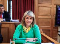Ζέττα Μακρή: Το νομοσχέδιο δίνει τη δυνατότητα να αναβαθμιστούν τα δημόσια ΑΕΙ