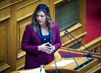 Ζαχαράκη: Δυναμώνουμε και εκσυγχρονίζουμε το κοινωνικό κράτος
