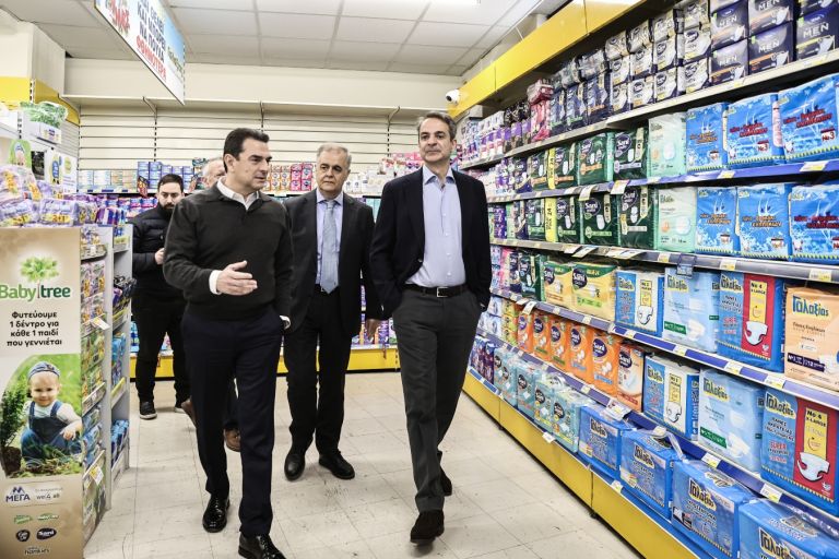 Μητσοτάκης: Αυτοψία Μητσοτάκη σε σούπερ μάρκετ – Οι τιμές στο βρεφικό γάλα είχαν ξεφύγει [vid]