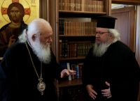 Μητροπολίτης Θεσσαλονίκης για την αφίσα με την εσταυρωμένη: Προσβλητική, απεικονίζει την Παναγία