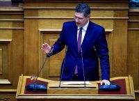 Καλαματιανός για Καραμανλή: Θα παραιτηθεί της υπουργικής του ασυλίας και να παραπεμφθεί στη δικαιοσύνη;