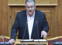 Ούτε σκέψη συγγνώμης από Κουτσούμπα για το «sugar daddies»–Σκληρή απάντηση Μητσοτάκη από το βήμα της Βουλής