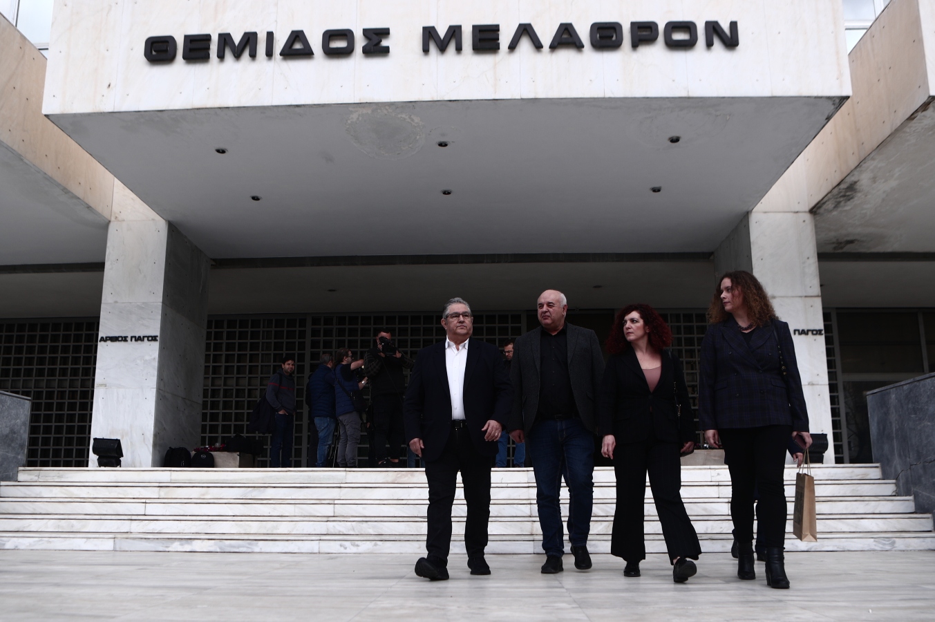 Τέμπη: Ο Κουτσούμπας κατέθεσε στην Αδειλίνη το πόρισμα του ΚΚΕ