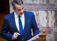 Ο Μητσοτάκης στριμώχνει τον Ανδρουλάκη με αίτημα ονομαστικής για όλα τα άρθρα του νομοσχεδίου Πιερρακάκη