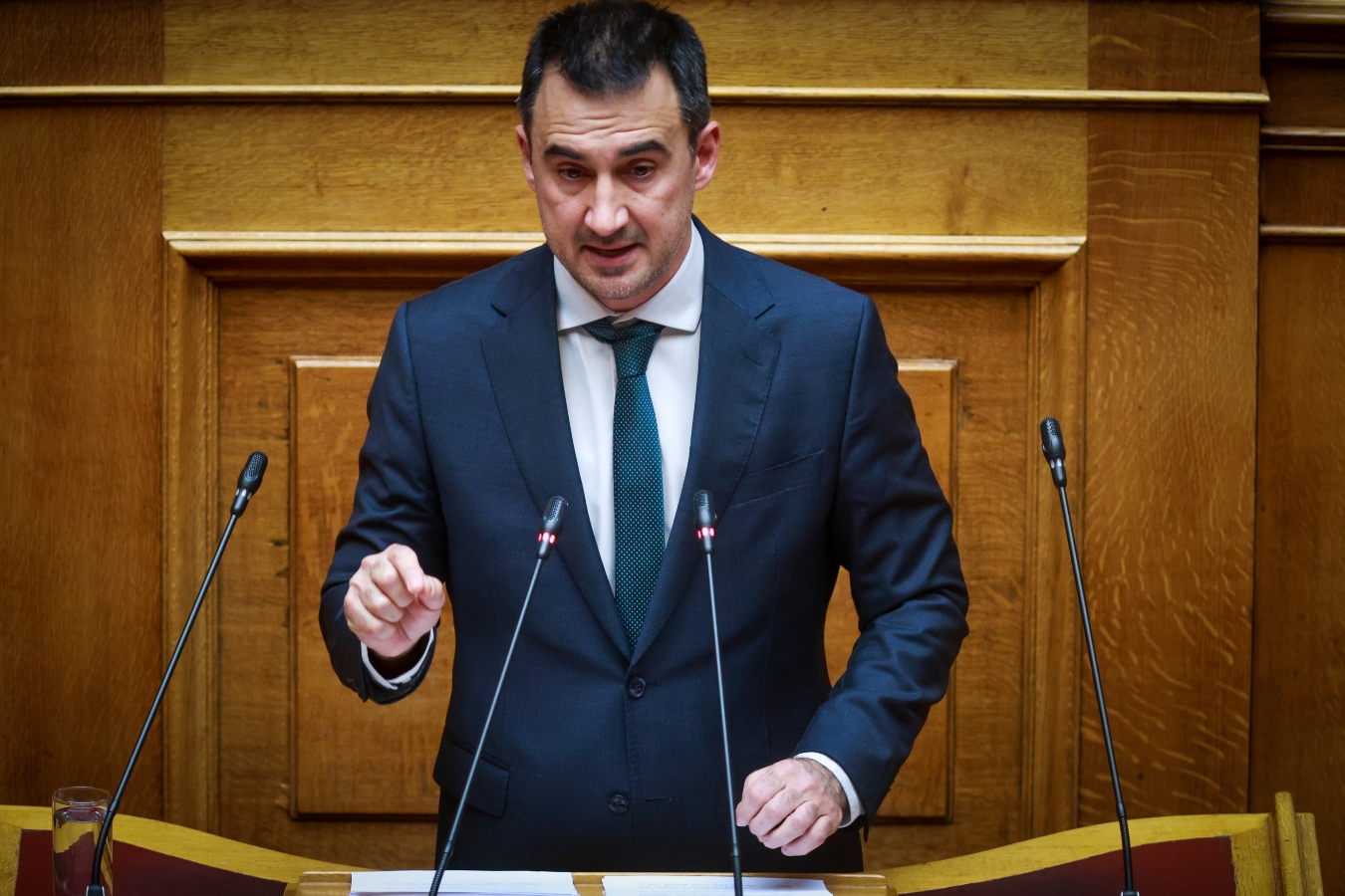 Χαρίτσης: Καταψηφίζουμε, δεν θα δεχτούμε τετελεσμένα – Θα υπερασπιστούμε το δημόσιο πανεπιστήμιο