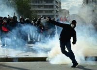 Πανεκπαιδευτικό: 16 τραυματίες από τα επεισόδια, ανάμεσά τους και αστυνομικοί – Τρεις συλλήψεις