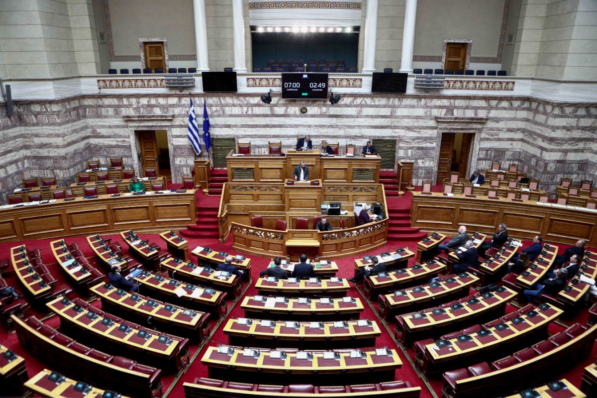 Βουλή: Πώς θα αλλάξουν οι έδρες εάν οι Σπαρτιάτες καταδικαστούν
