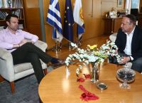 Κασσελάκης – Αγγελούδης για τρανσφοβική επίθεση: Το πρόσωπο της Θεσσαλονίκης είναι το φως και όχι το σκοτάδι
