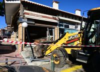 Κινηματογραφική απόπειρα ληστείας με μπουλντόζα σε κοσμηματοπωλείο στο Καπανδρίτι [vid]