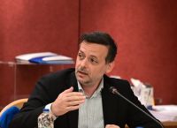 Δούκας: Σφοδρές αντιδράσεις για τη φράση “γκλοπ μπάτσου” που είπε ο δήμαρχος Αθηναίων
