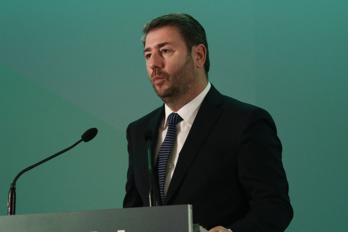 Ακόμη τέσσερις υποψηφίους για το ευρωψηφοδέλτιο ανακοίνωσε ο Ανδρουλάκης