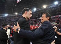 Ολυμπιακός Παναθηναϊκός: Η αγκαλιά Μπαρτζώκα και Αταμάν στο ντέρμπι!