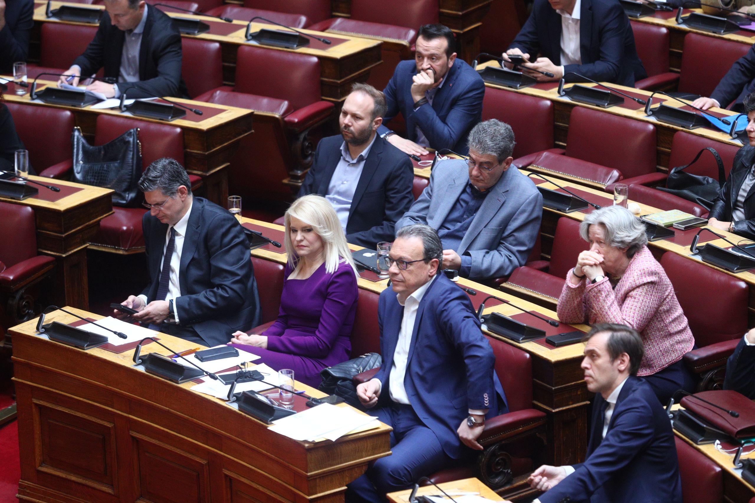ΣΥΡΙΖΑ για τέμπη και ΝΔ: «Πέρα από πολιτικές βδέλλες είναι και βαθιά υποκριτές, γιατί κουνάνε το δάχτυλο»