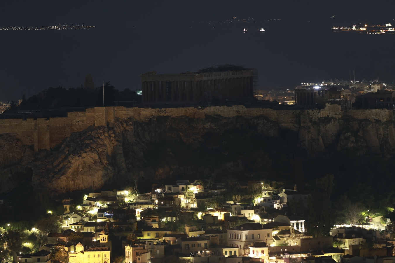«Ώρα της Γης»: «Βυθίστηκαν» στο σκοτάδι η Ακρόπολη και η Βουλή