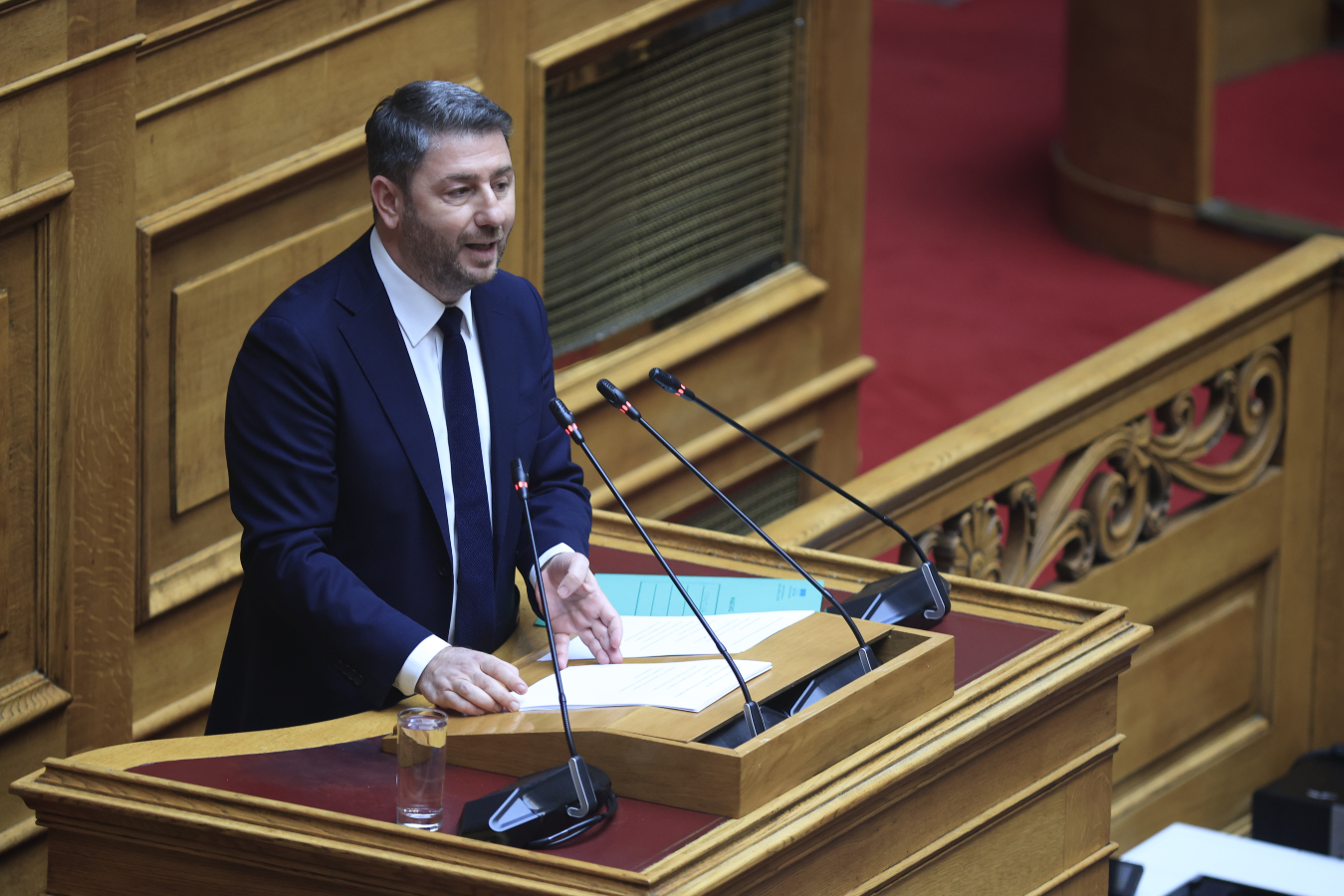 Βουλή: Κατατέθηκε η πρόταση δυσπιστίας από ΠΑΣΟΚ, ΣΥΡΙΖΑ, Νέα Αριστερά και Πλεύση Ελευθερίας