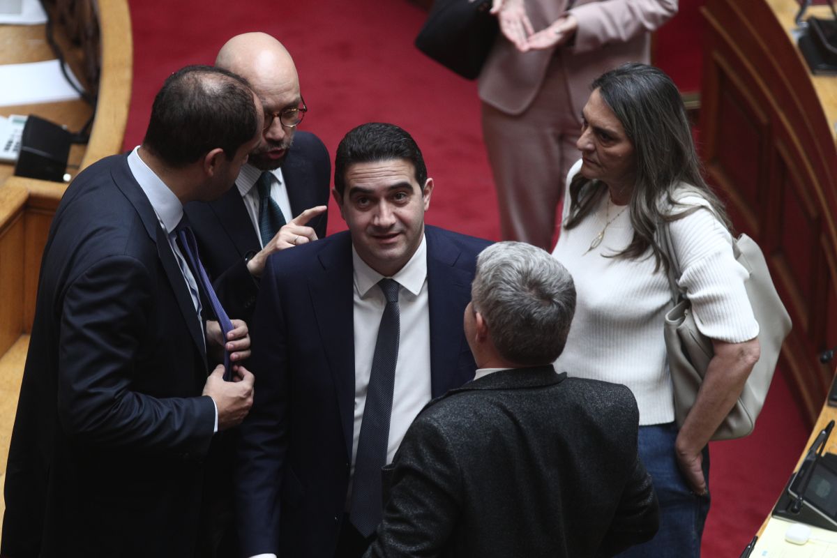 Σάλος από την “ομολογία” Παππά για προσυνεννόηση ΠΑΣΟΚ – ΣΥΡΙΖΑ