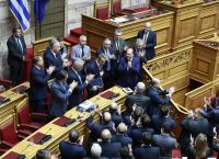 Καταψήφιση Πρότασης Δυσπιστίας: Μια Κίνηση προς Σταθερότητα ή Ένδειξη Αδυναμίας;