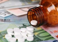 Φάρμακα: Περί τα 700 εκατ. η εξοικονόμηση από τις διαπραγματεύσεις τιμών το 2023