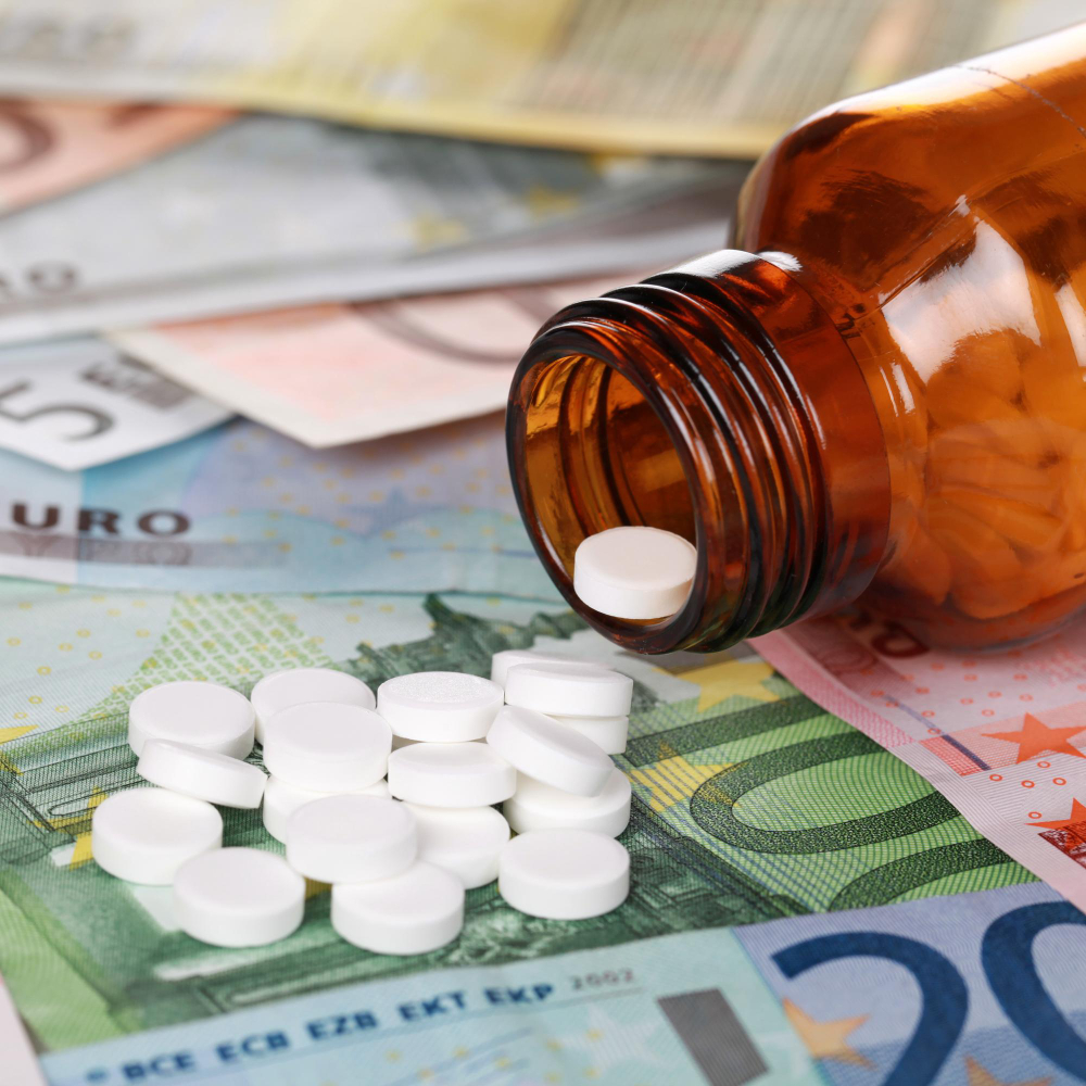 Φάρμακα: Περί τα 700 εκατ. η εξοικονόμηση από τις διαπραγματεύσεις τιμών το 2023