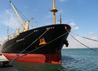 Μέση Ανατολή: Τι θα προκαλέσει σε εμπόριο και ναύλους το ενδεχόμενο κλείσιμο των στενών του Ορμούζ