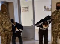 Ρωσία: Με δεμένα μάτια οδηγούνται για ανάκριση οι συλληφθέντες για την τρομοκρατική επίθεση στη Μόσχα