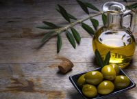 Είδος πολυτελείας το ελαιόλαδο για τους Έλληνες το κόβουν
