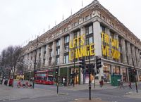 Bloomberg: Στο στόχαστρο ομίλου από την Ταϊλάνδη τα Selfridges