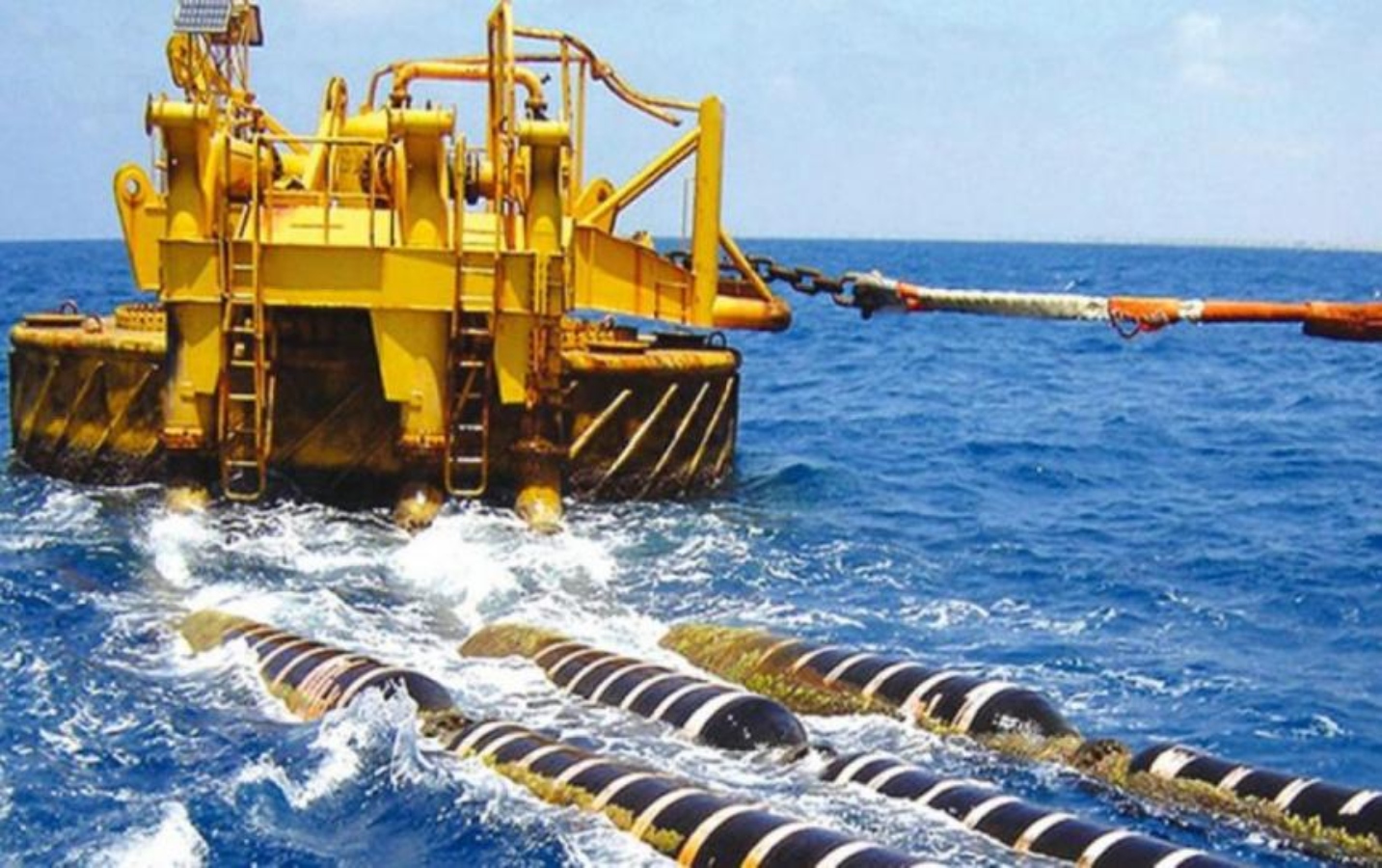 Ο ΑΔΜΗΕ μπαίνει στο ηλεκτρικό καλώδιο της Αιγύπτου