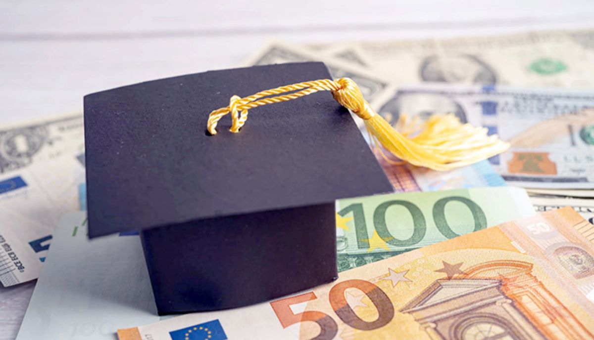 Φοιτητικό επίδομα: Ποιοι θα πάρουν έως 2.500 ευρώ