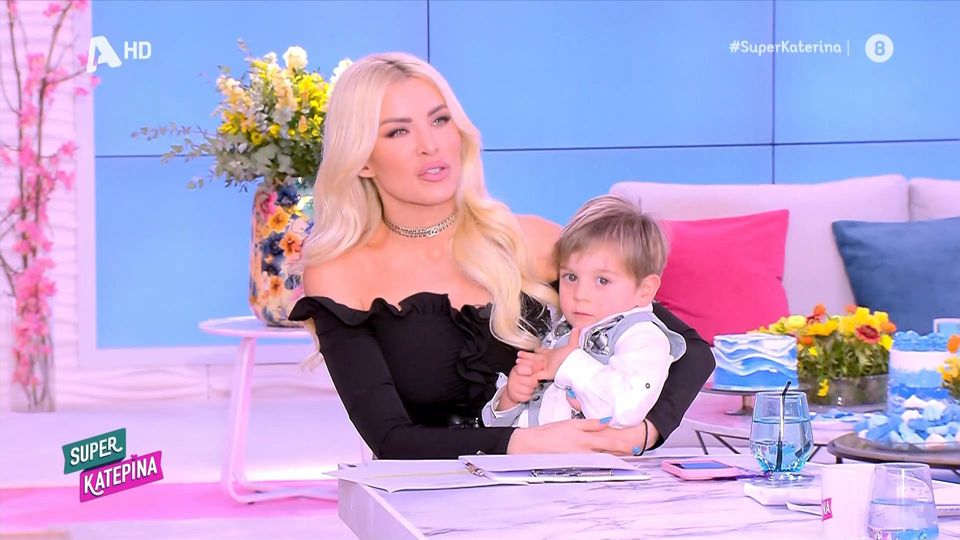 Η γλυκιά έκπληξη της Κατερίνα Καινούργιου: Μας συστήνει τον φίλο της, Μιχάλη!