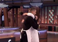 Η παραγωγή του MasterChef τρολάρει τον Κώστα μετά τη δεύτερη σερί νίκη του και τον μεταμορφώνει σε γεράκι
