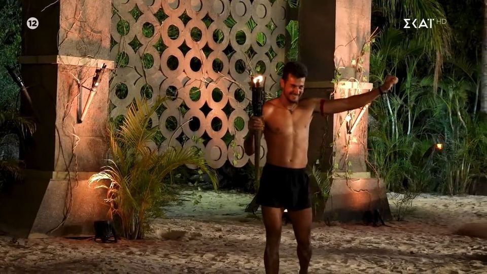 Ο Νίκος Ρικουνάκης αποχωρεί από το Survivor μετά την ήττα από τον Περπατάρη
