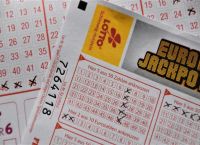 Eurojackpot: Στις 21:15 η μεγάλη κλήρωση για το έπαθλο των 37 εκατ. ευρώ