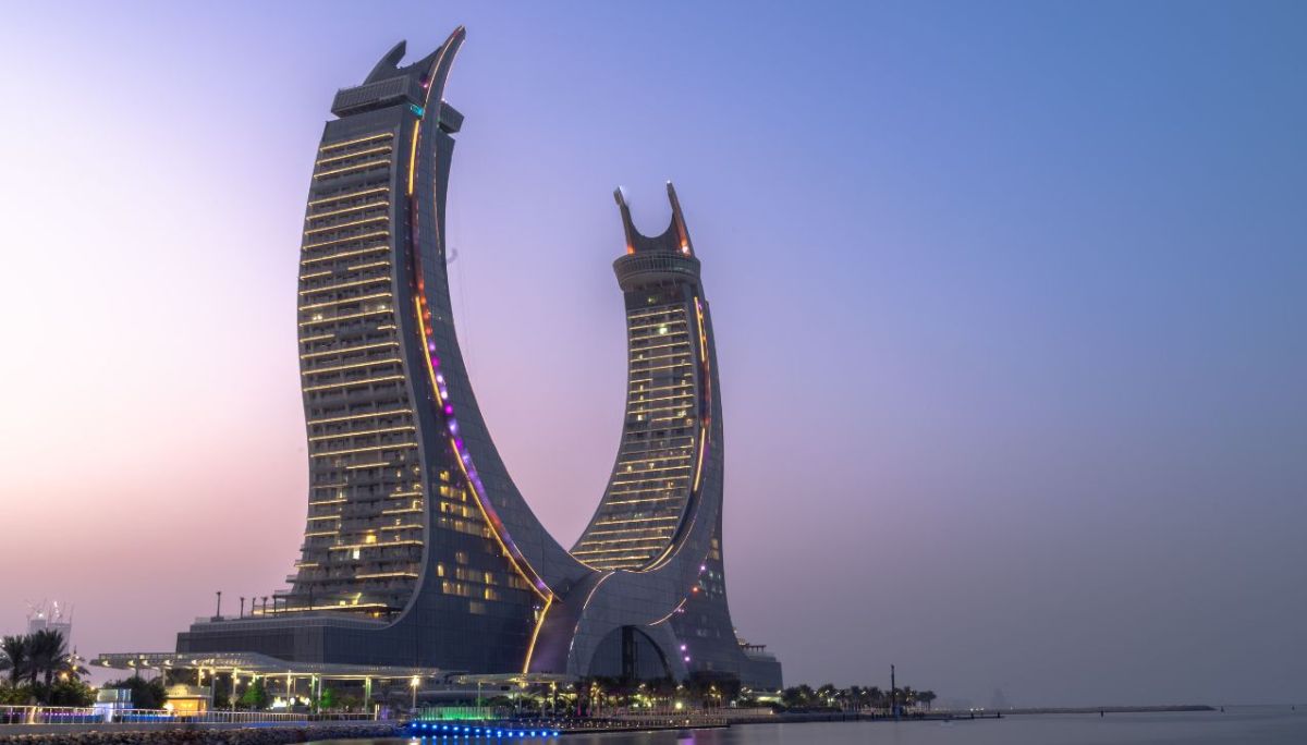 Katara Towers: Τα πολυτελή ξενοδοχεία σε σχήμα δύο γιγαντιαίων σπαθιών