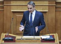 Μητσοτάκης: Έμφαση στους αναποφάσιστους